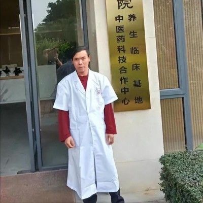 特别报道医德医风医者仁心谭显忠医师“谭氏中医骨科癣疾科传承人”